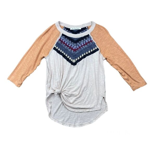 We the free spring bound 3/4th sleeve top - Picture 3 of 9